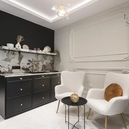 Amarie, The Luxury Soluň