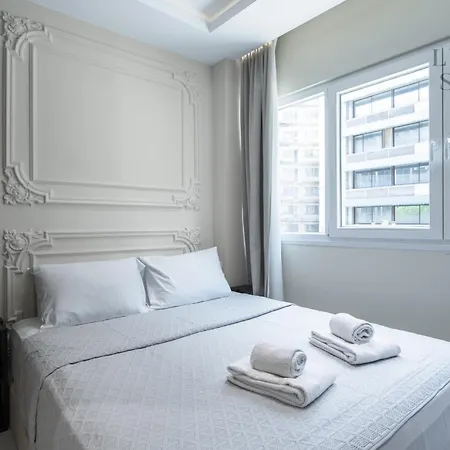 Amarie, The Luxury Apartment *